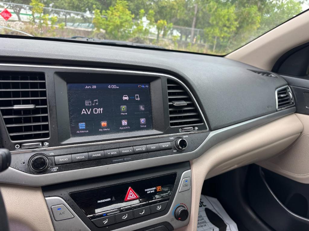 2017 Hyundai Elantra SE - Photo 8