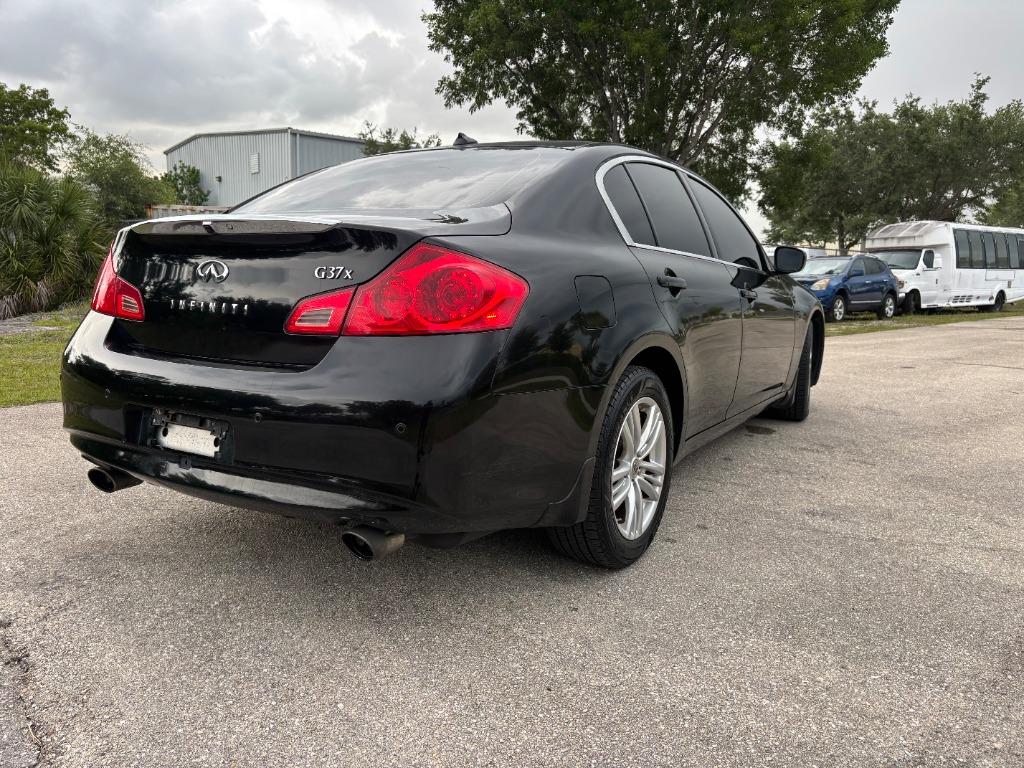 2013 INFINITI G 37x AWD's photo