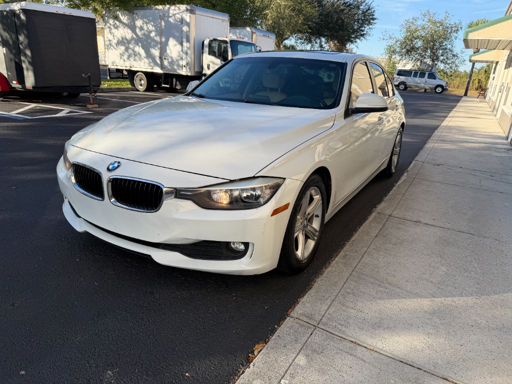 2014 BMW 3 Series 320i's photo